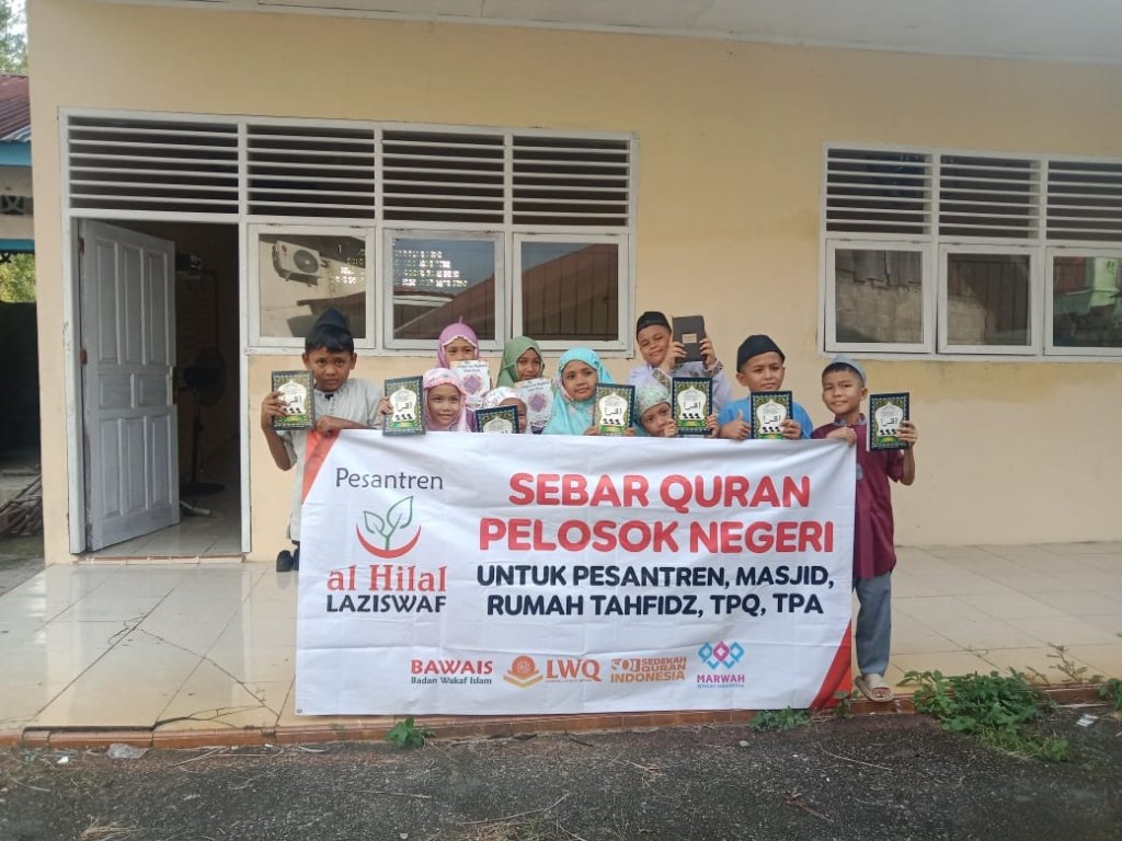 Cahaya Al-Qur'an untuk Pelosok Sumatera Barat: Laziswaf Al Hilal Salurkan Bantuan Berkah