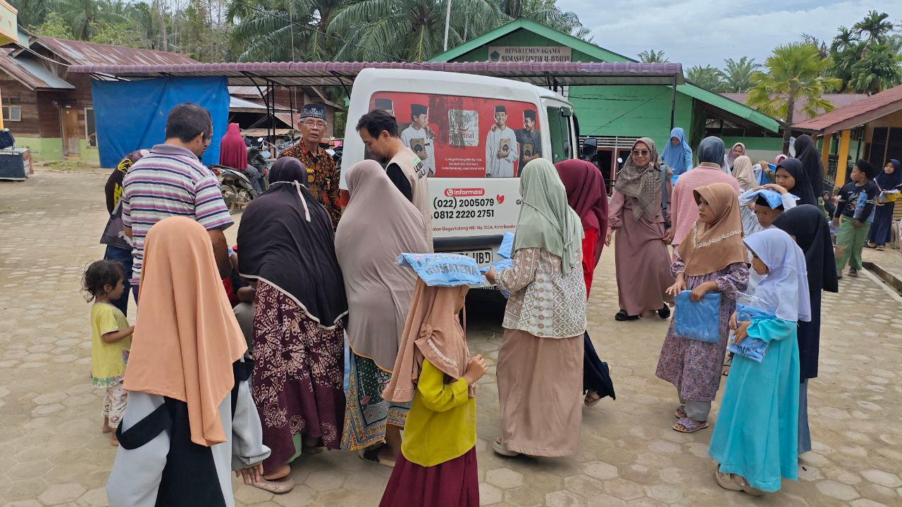 Ringankan Beban Guru Ngaji yang Terdampak Banjir, Laziswaf Al Hilal Salurkan Santunan di Aceh Tamiang
