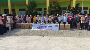 Wakaf Al-Quran Online Terpercaya Salurkan Mushaf ke Pelosok Nusantara
